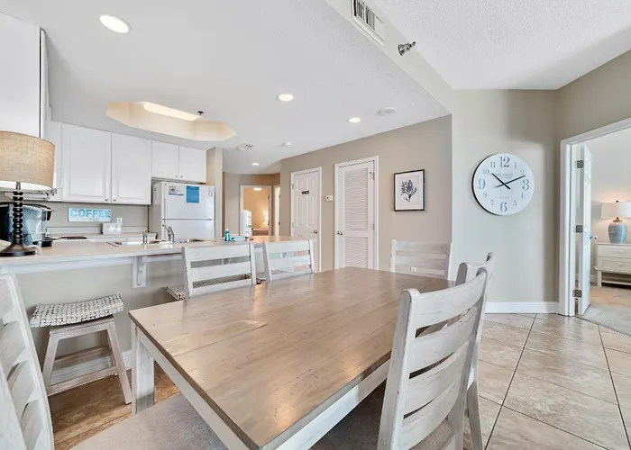 Lighthouse 305 Gulf Shores
